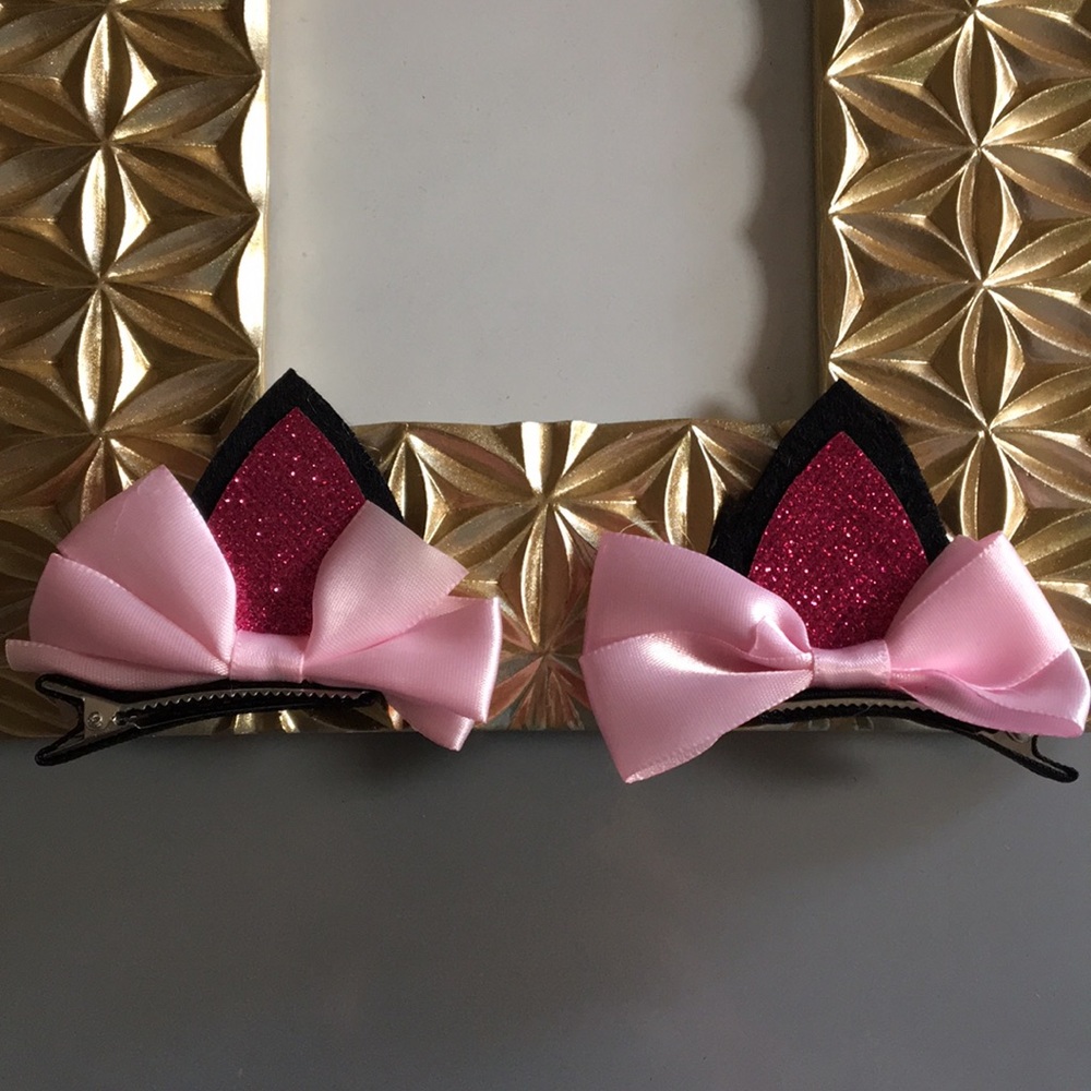 5/$25 πHOST PICKπ cat ear clips with bow - Picture 1 of 3